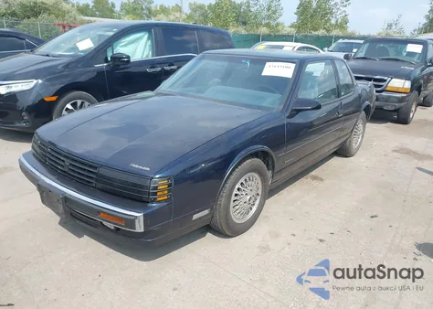 1988 Oldsmobile Toronado Trofeo from USA, damaged, VIN 1G3EV11C6JU305678
